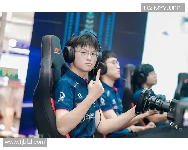 WE战队奋勇拼搏的历程揭秘S15电竞挑战者杯特别报道