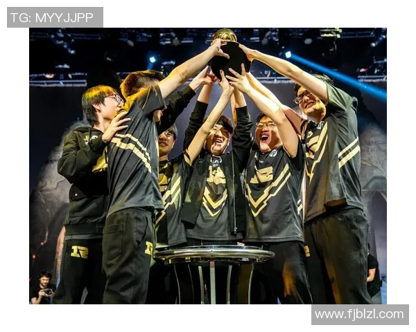 S15LOL冠军杯中RNG展现灵活战术的精彩表现与战斗智慧分析 S15LOL冠军杯中RNG展现灵活战术的精彩表现与战斗智慧分析